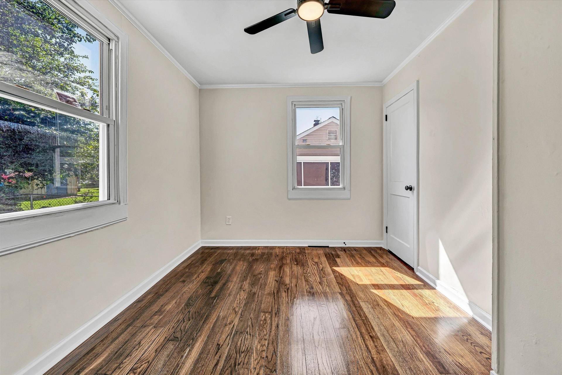 2542 Berkley AVE SW - Photo 18