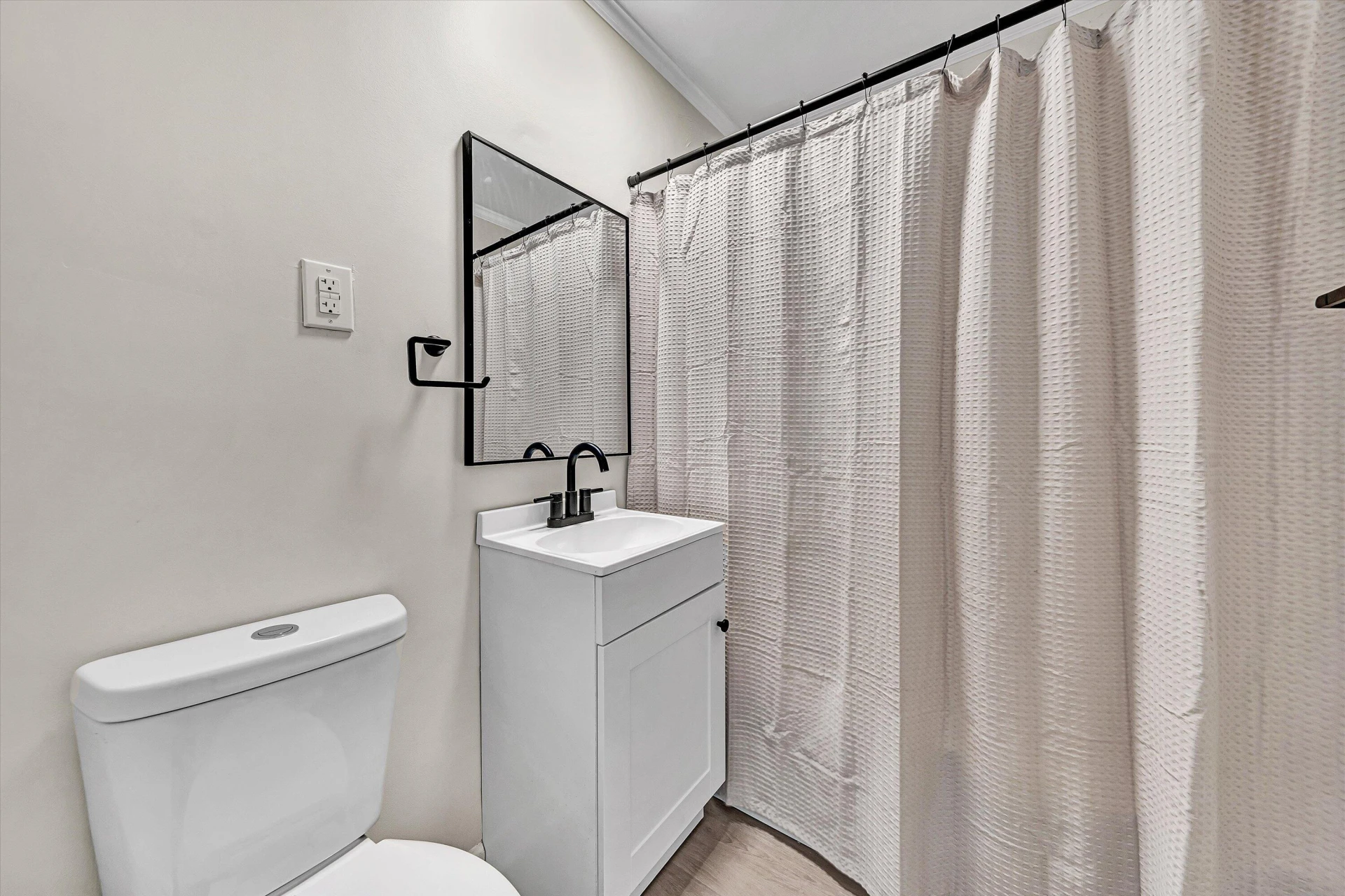 2542 Berkley AVE SW - Photo 22
