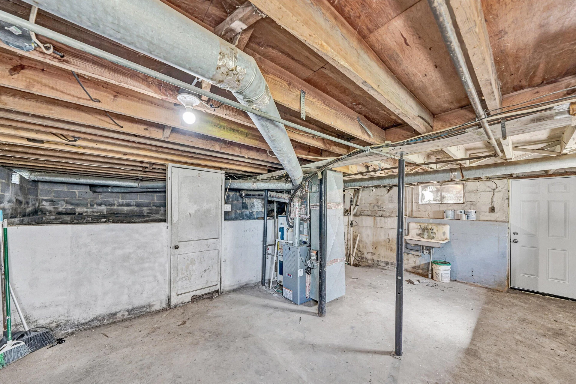 2542 Berkley AVE SW - Photo 23
