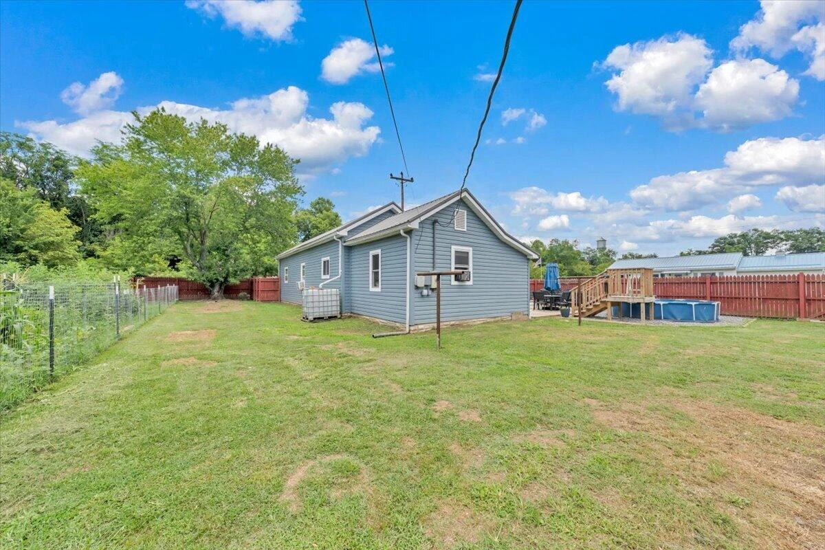 516 Railroad AVE - Photo 27