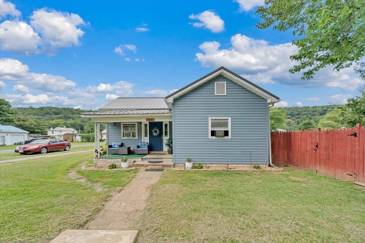 516 Railroad AVE - Photo 30