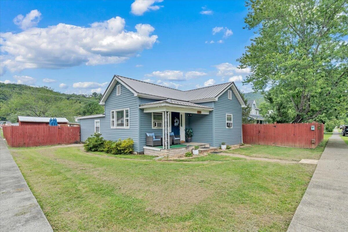 516 Railroad AVE - Photo 31
