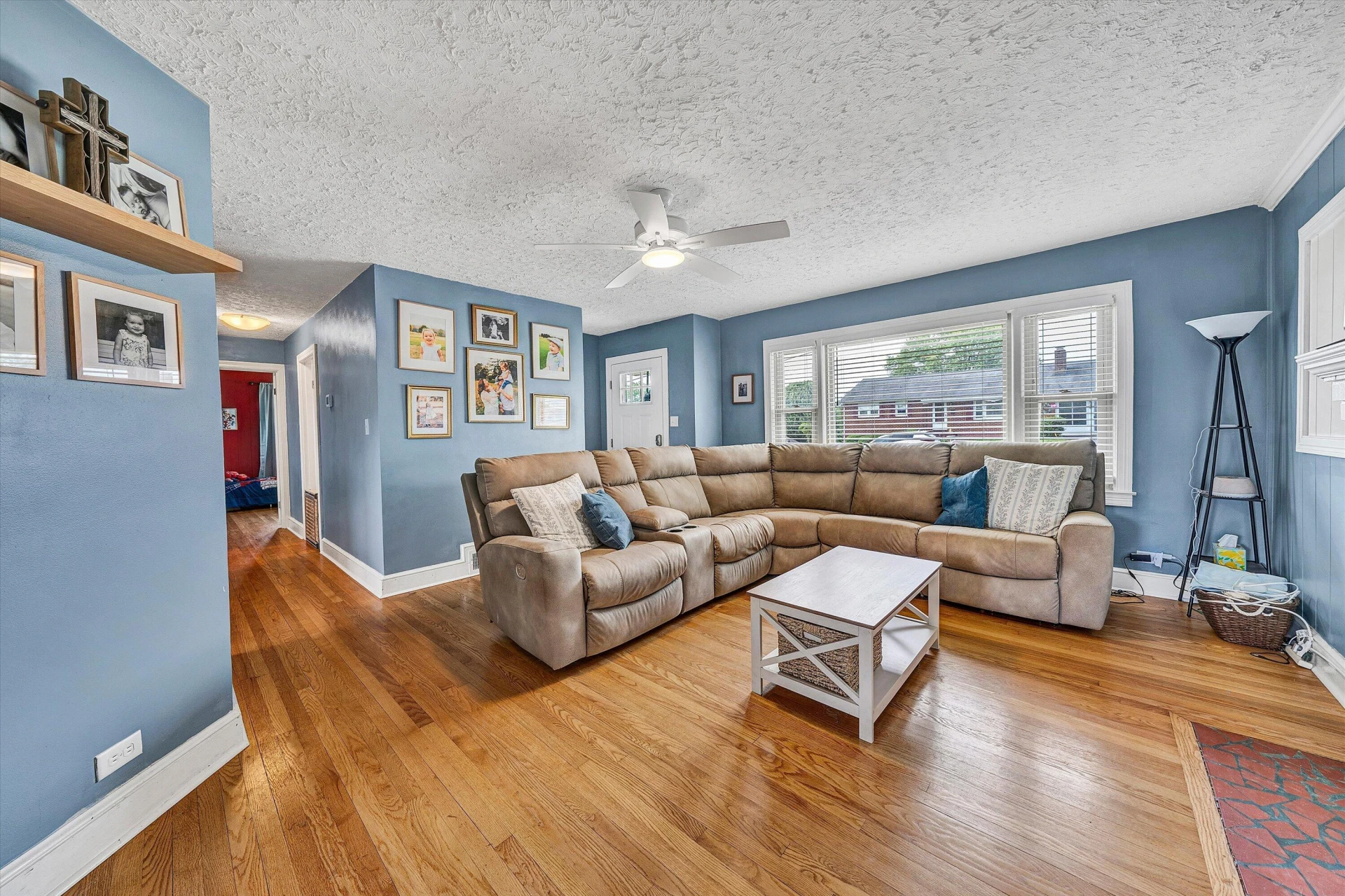 135 CENTER ST - Photo 5