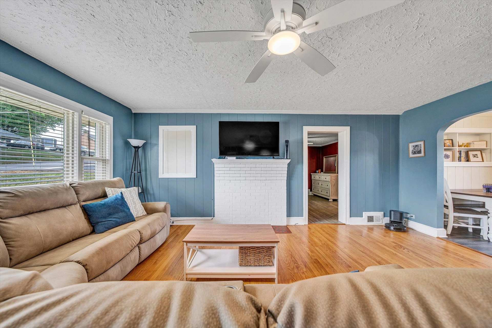 135 CENTER ST - Photo 7