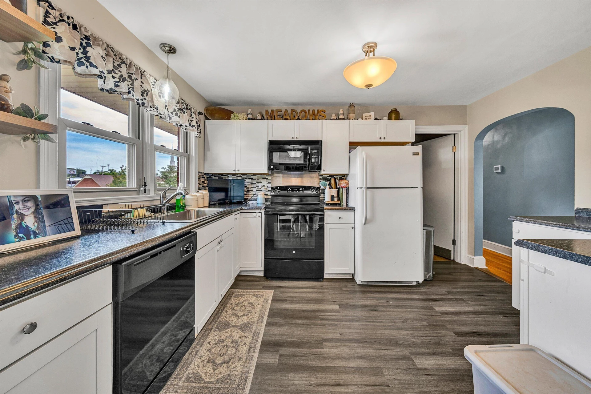 135 CENTER ST - Photo 11