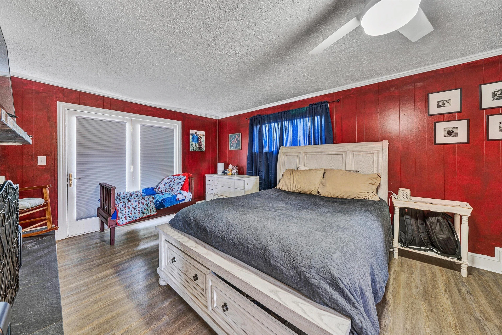 135 CENTER ST - Photo 14