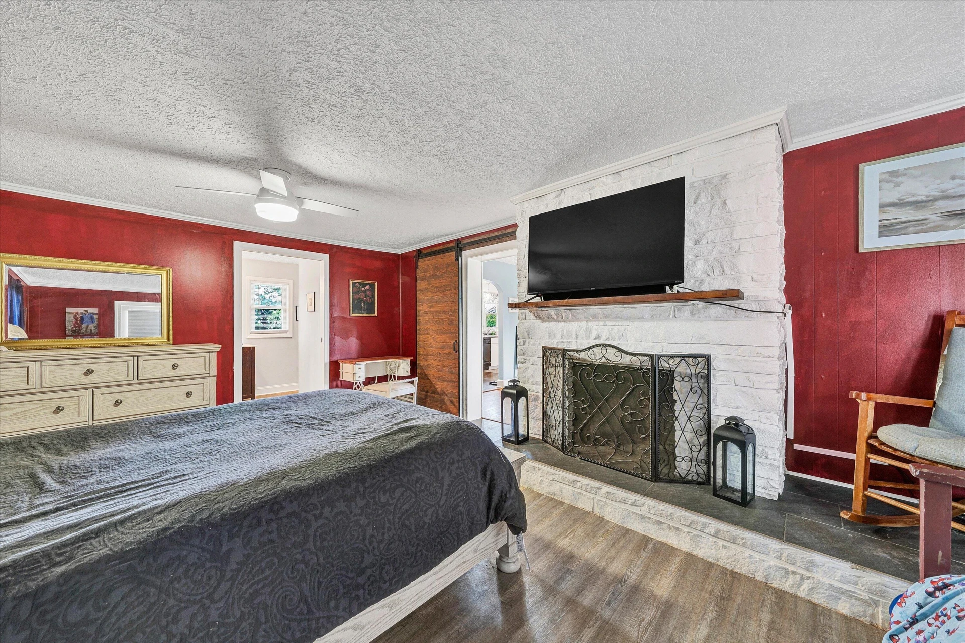 135 CENTER ST - Photo 15
