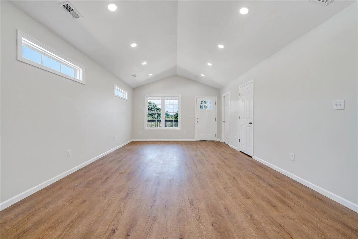 3704 Michigan AVE NW - Photo 6