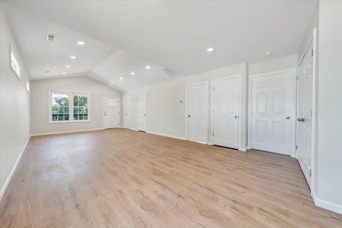 3704 Michigan AVE NW - Photo 8