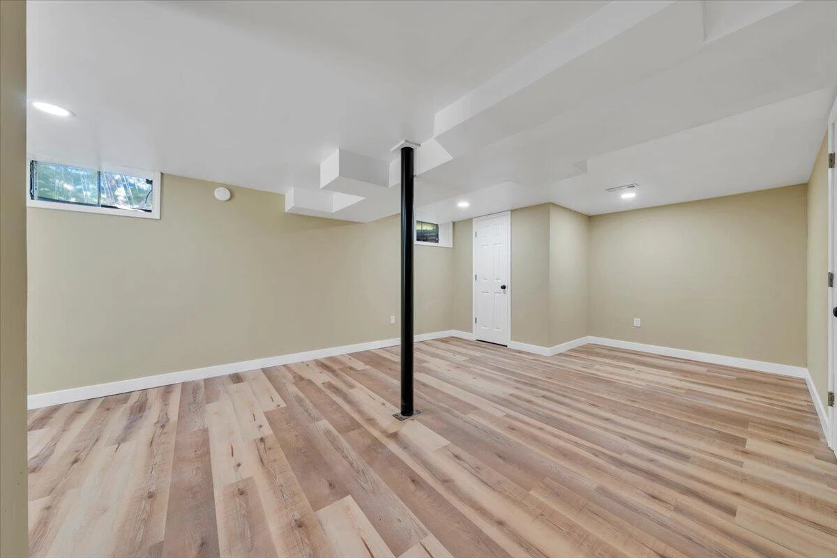 1322 Lakeridge CIR - Photo 14