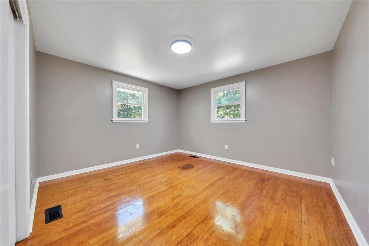 1322 Lakeridge CIR - Photo 27