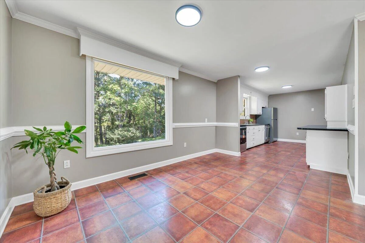 1322 Lakeridge CIR - Photo 36