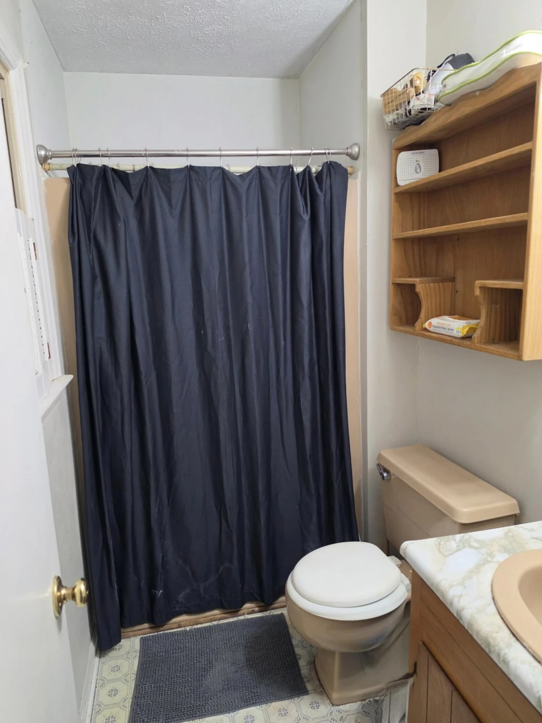 1062 Medina LN - Photo 4