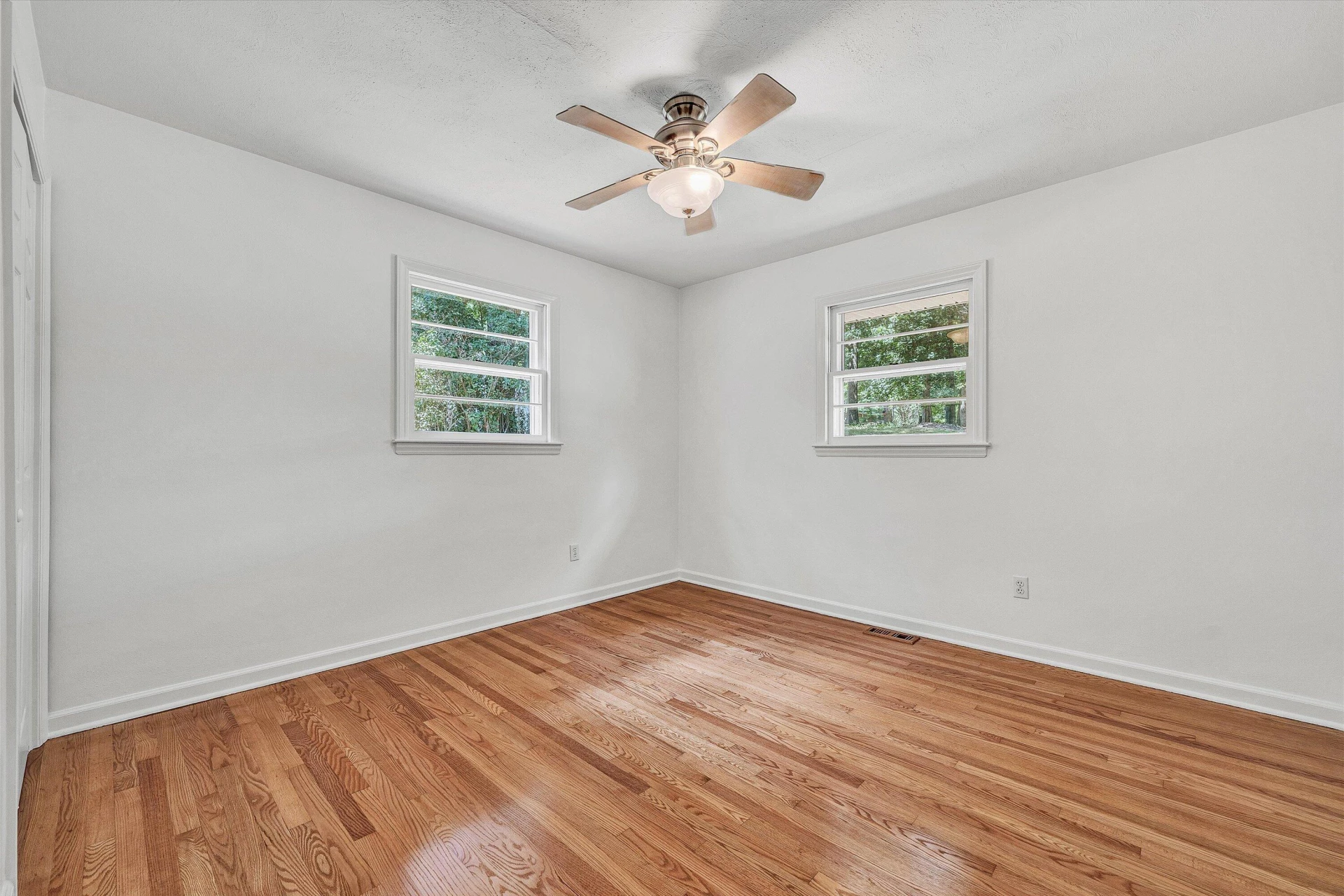1131 2Nd ST - Photo 11