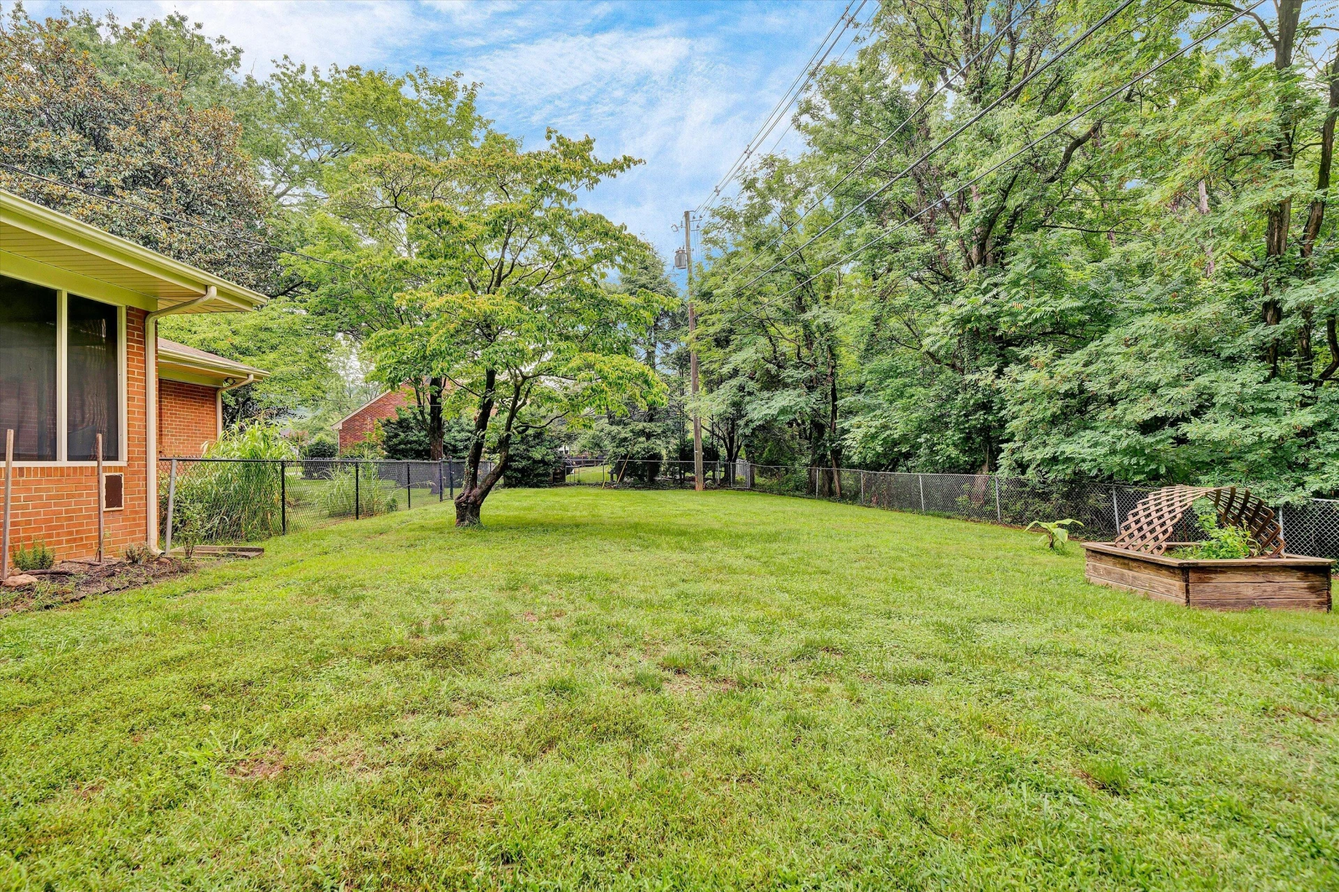 508 N Shanks ST - Photo 28
