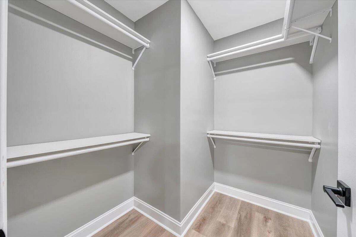 203 Cherryhill RD NW - Photo 16