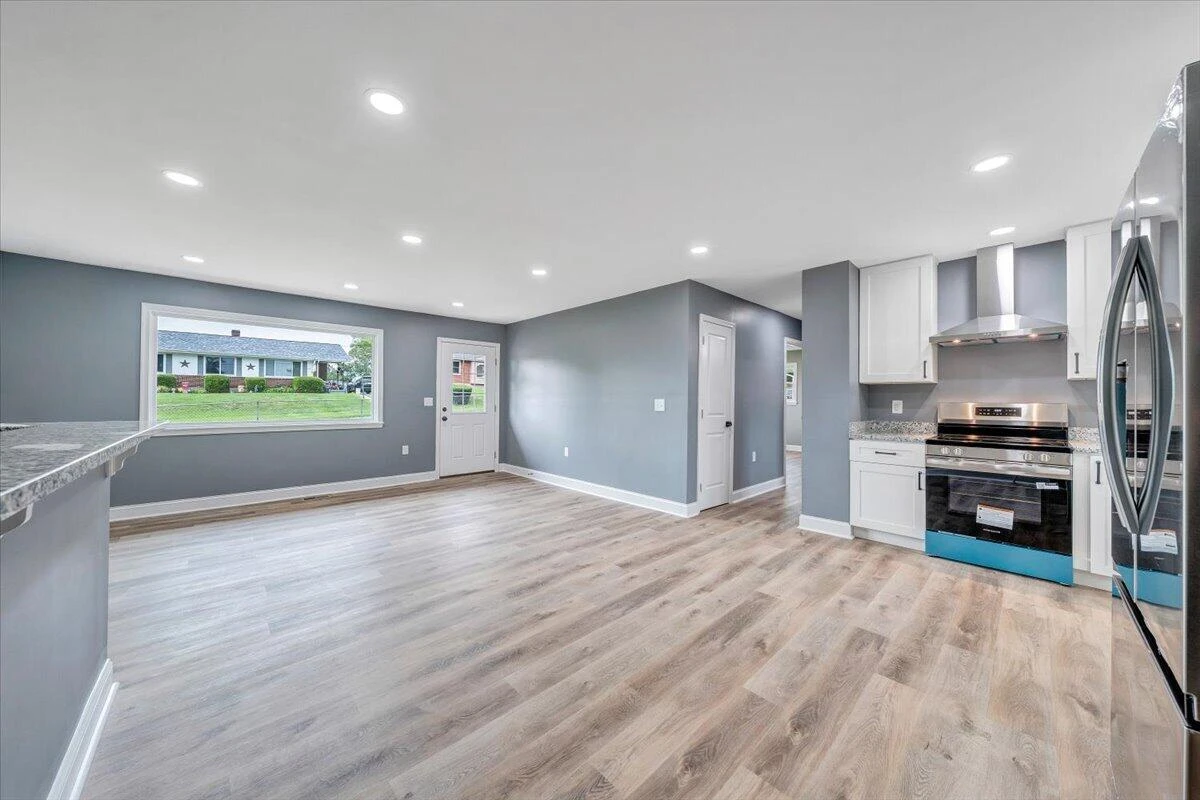 203 Cherryhill RD NW - Photo 19
