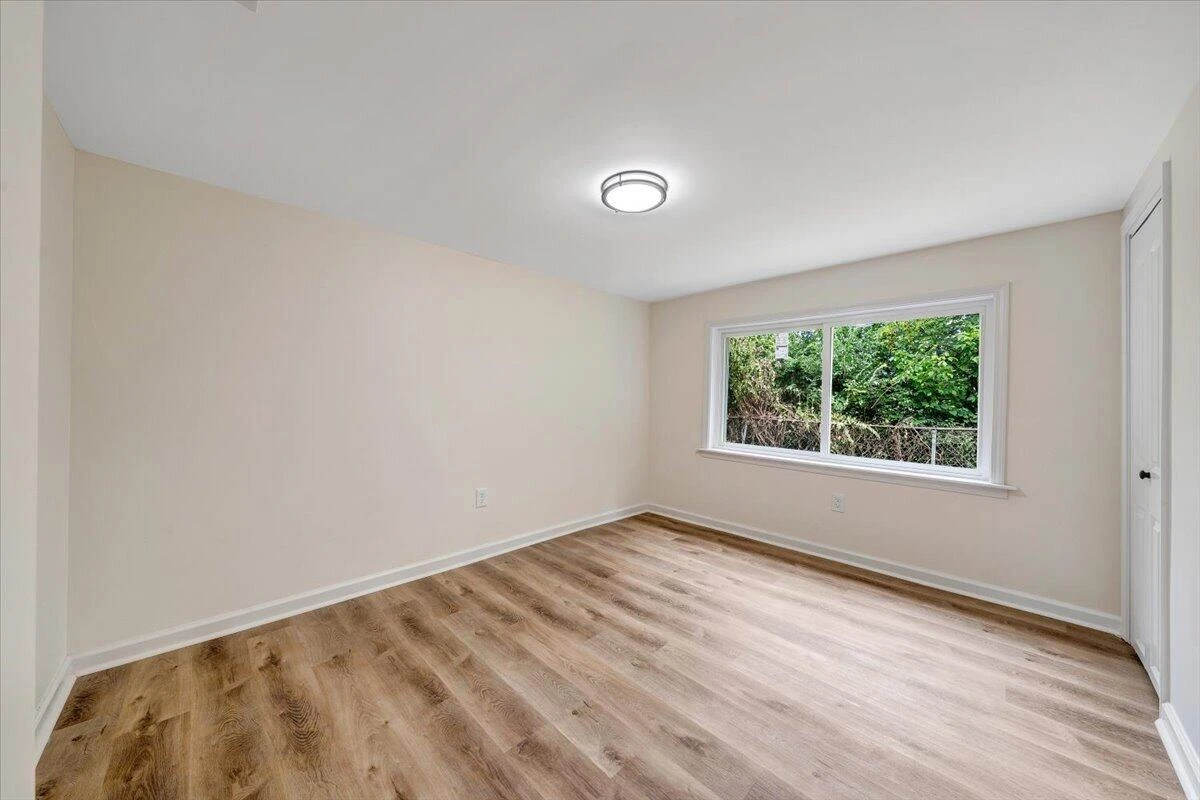 203 Cherryhill RD NW - Photo 26