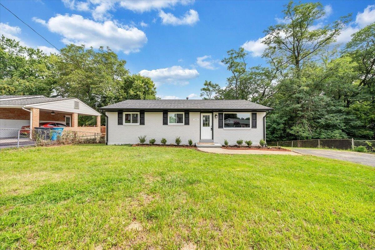 203 Cherryhill RD NW - Photo 33