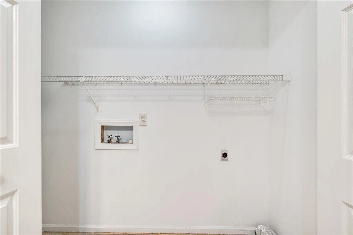 206 Sheppard AVE - Photo 13