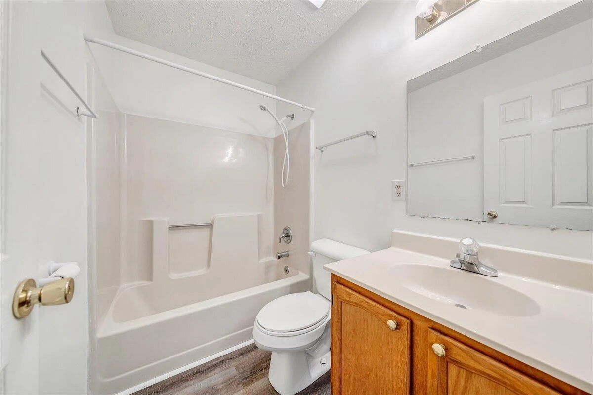 206 Sheppard AVE - Photo 27