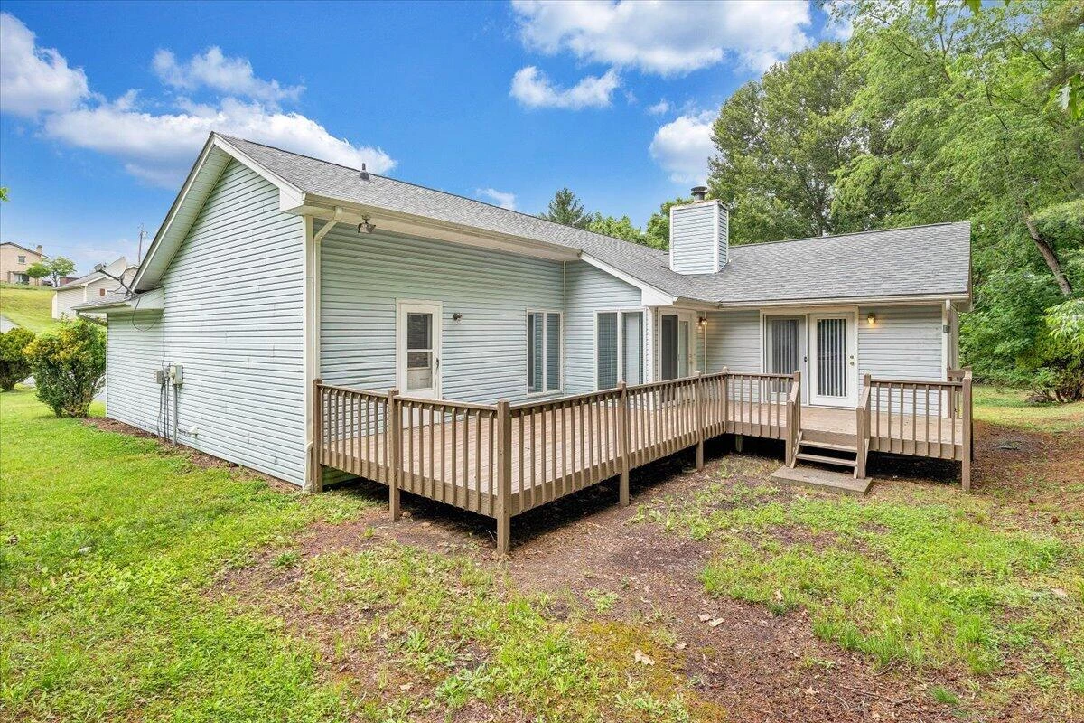 206 Sheppard AVE - Photo 32