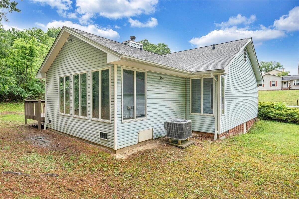 206 Sheppard AVE - Photo 33