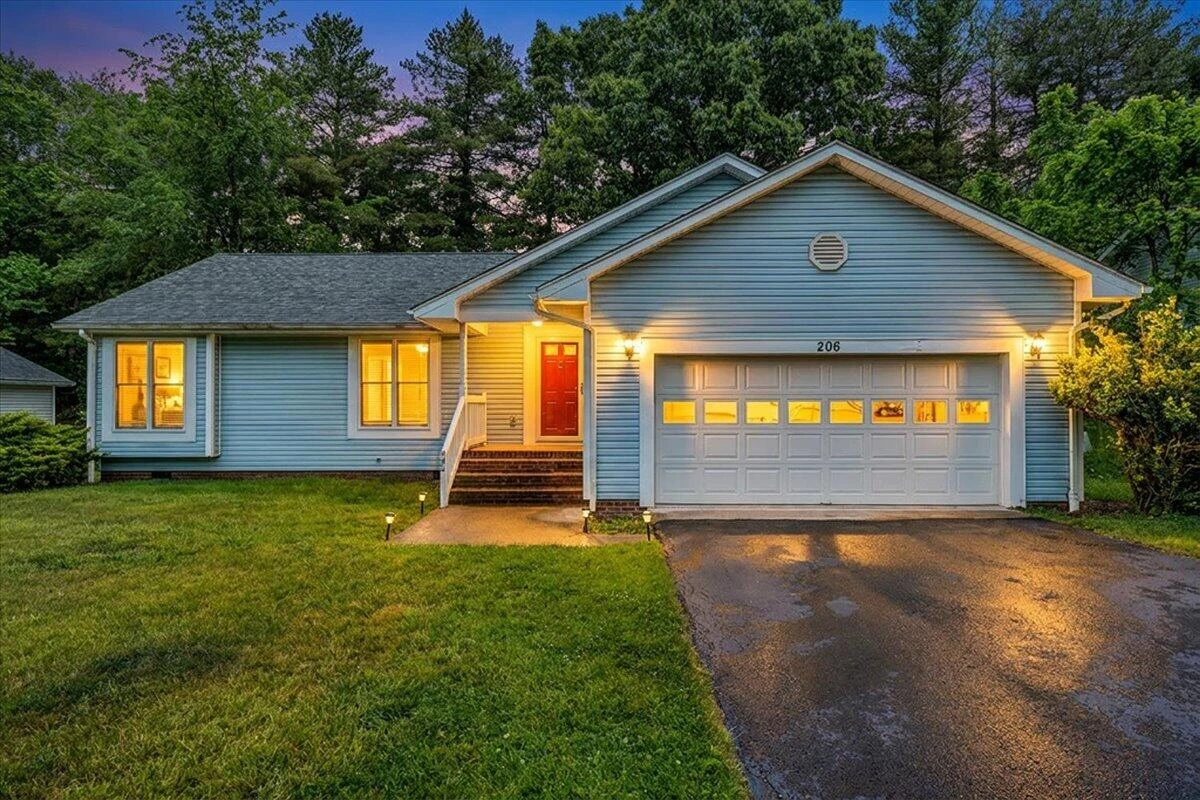 206 Sheppard AVE - Photo 36