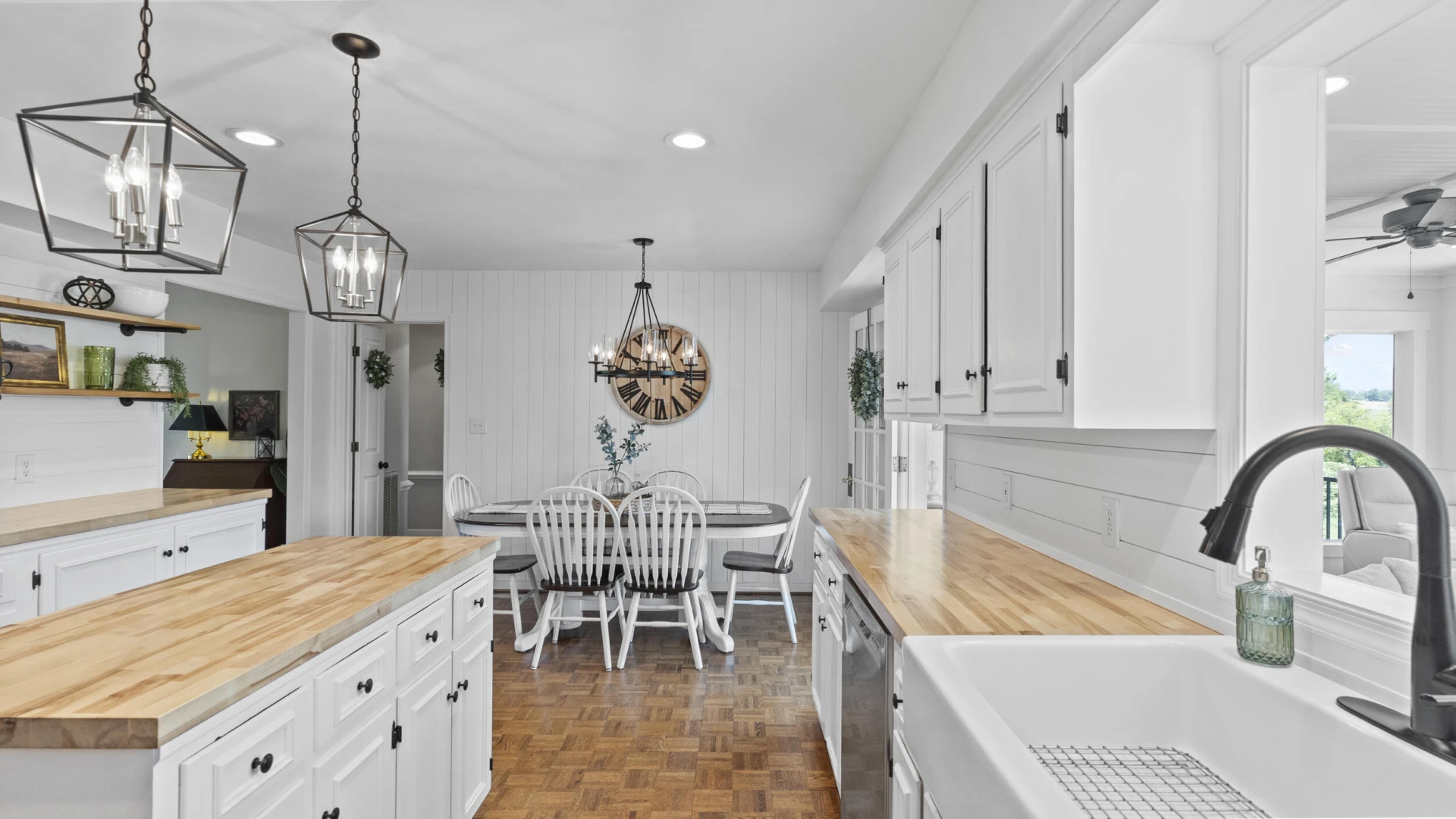 212 N North Branch RD - Photo 11