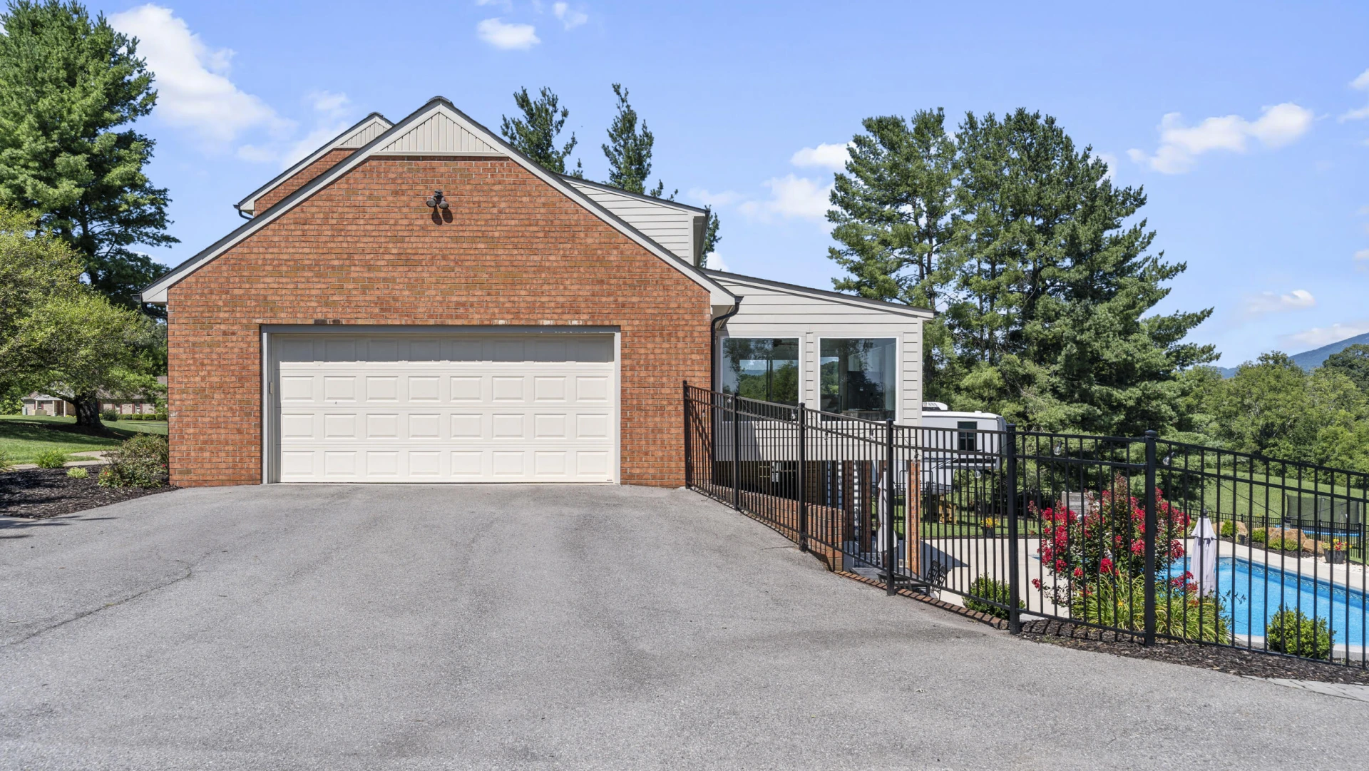 212 N North Branch RD - Photo 57