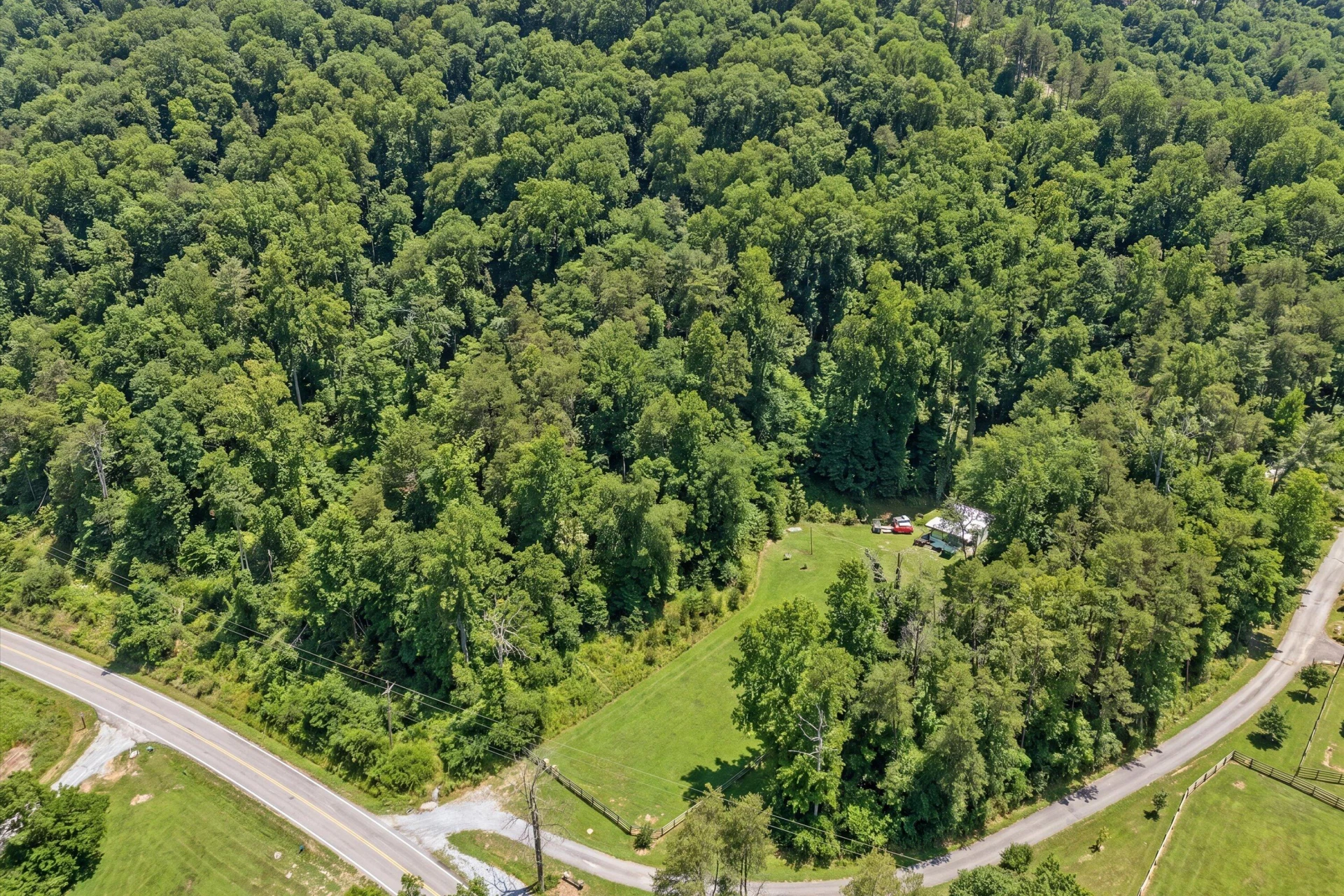 533 COOPERS COVE RD - Photo 3