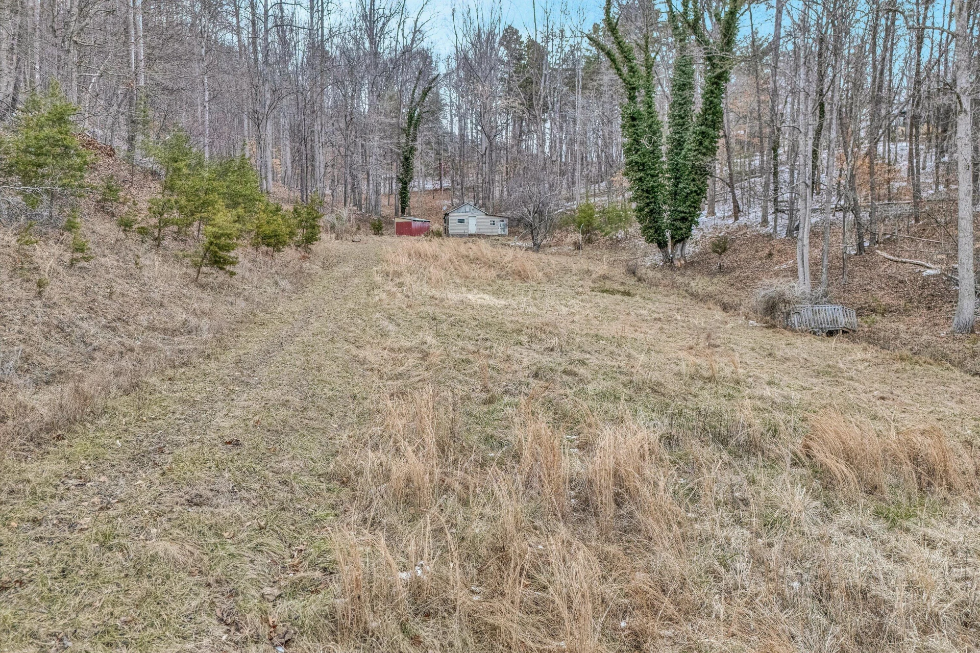 533 COOPERS COVE RD - Photo 5