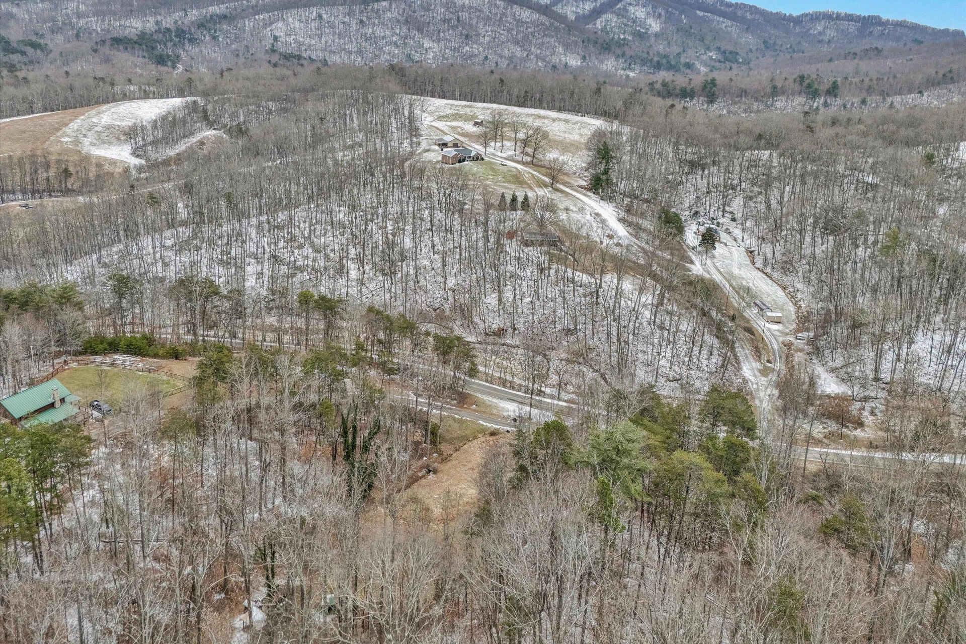 533 COOPERS COVE RD - Photo 9