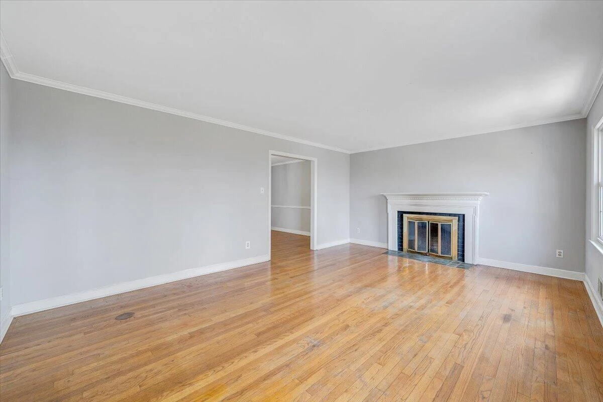 3044 Burnleigh RD SW - Photo 4