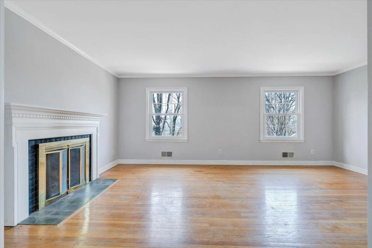 3044 Burnleigh RD SW - Photo 6