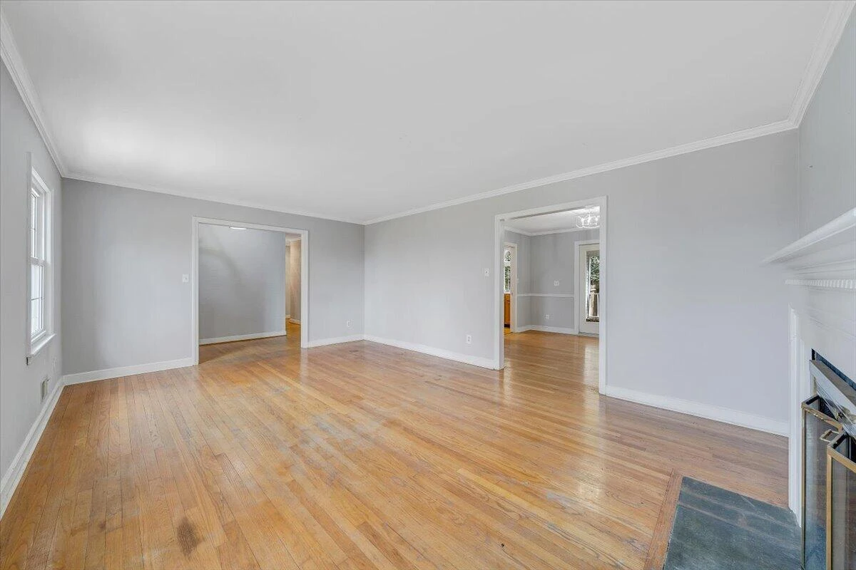 3044 Burnleigh RD SW - Photo 8