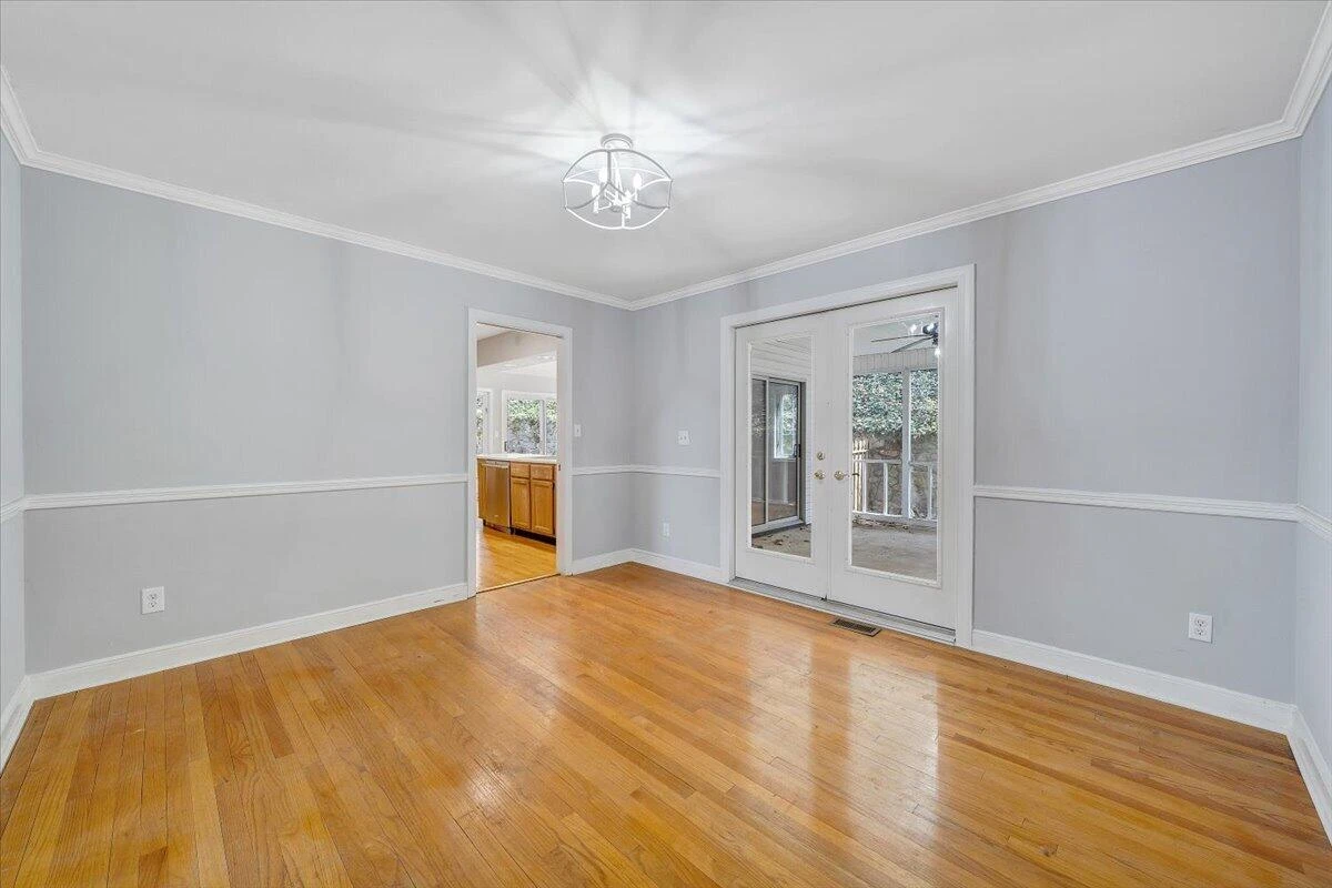 3044 Burnleigh RD SW - Photo 9