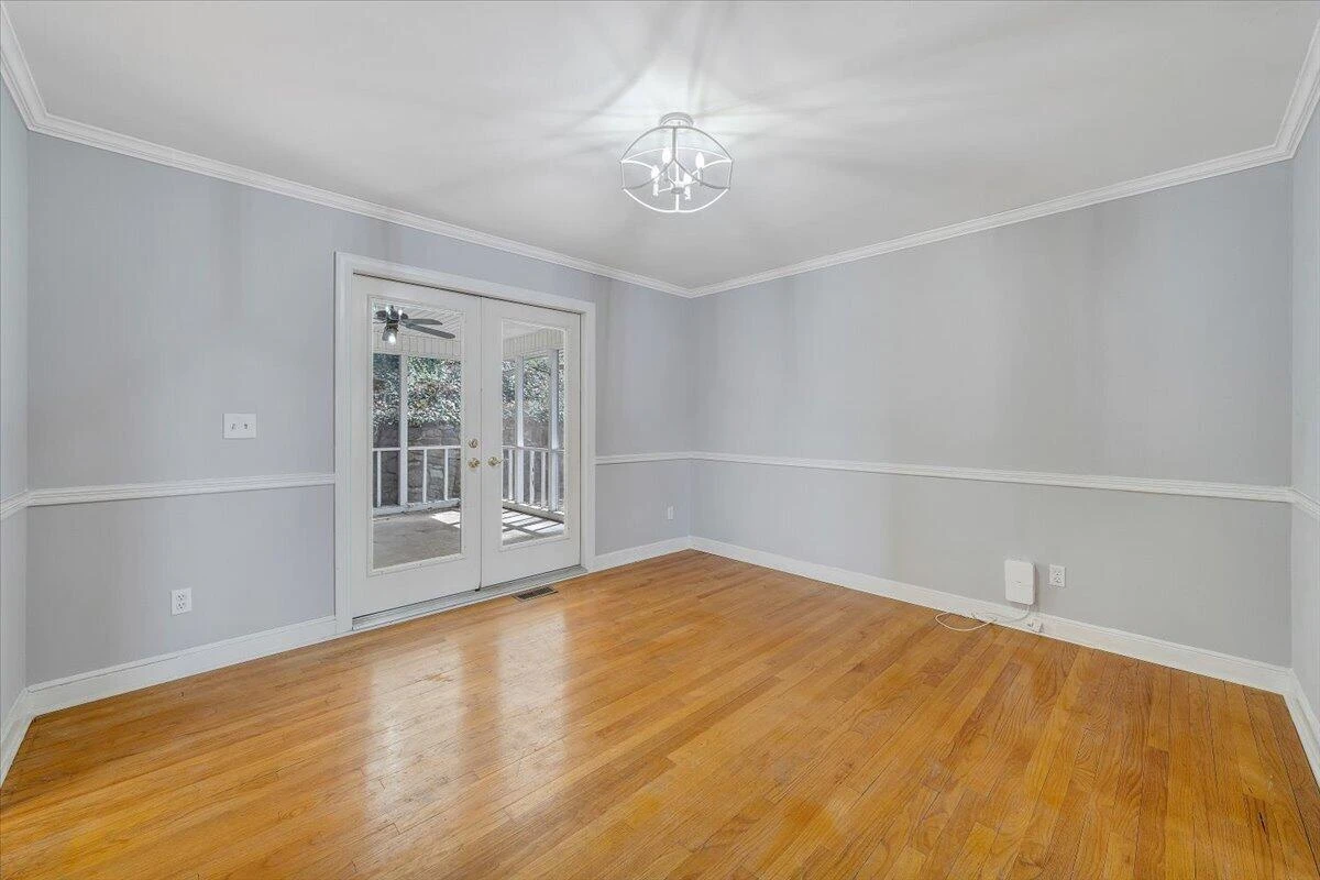 3044 Burnleigh RD SW - Photo 11