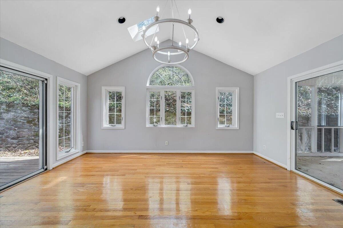 3044 Burnleigh RD SW - Photo 21