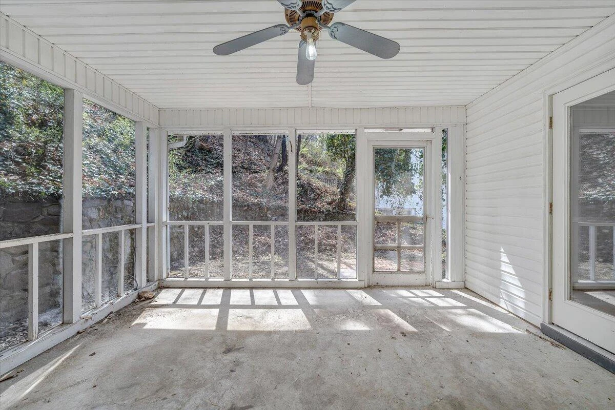 3044 Burnleigh RD SW - Photo 22