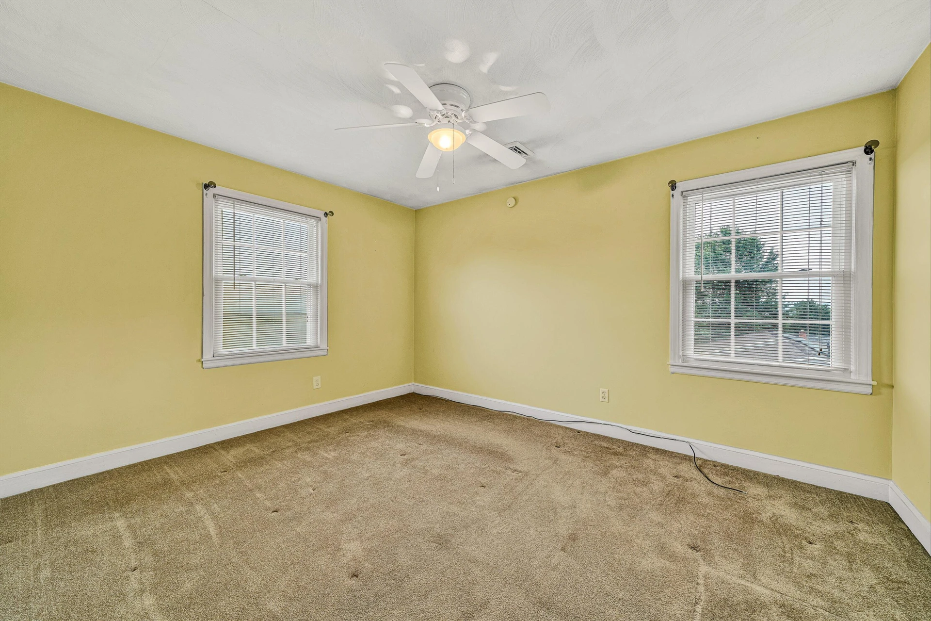 3662 Grandview AVE NW - Photo 16