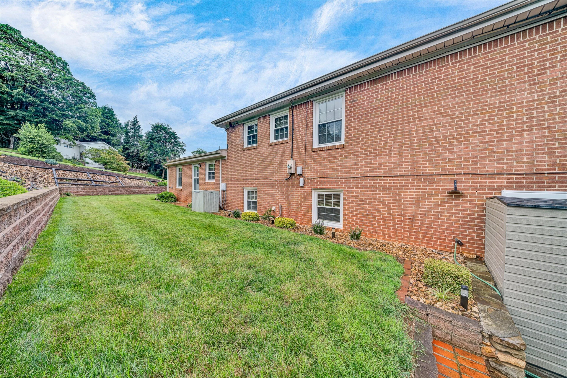 3662 Grandview AVE NW - Photo 27