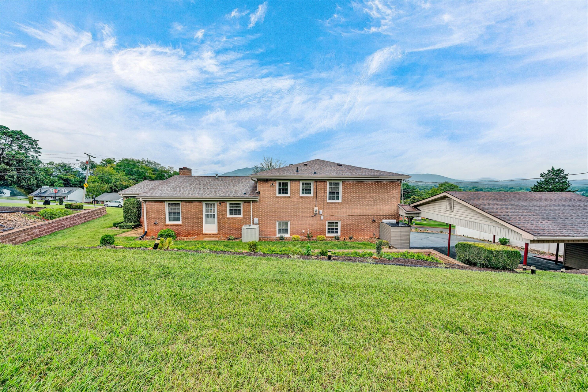 3662 Grandview AVE NW - Photo 29