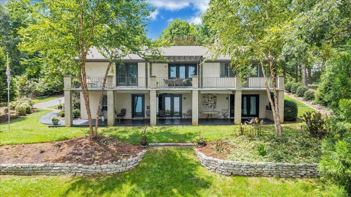 1276 Belle Isle DR