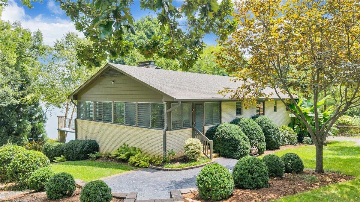 1276 Belle Isle DR - Photo 7
