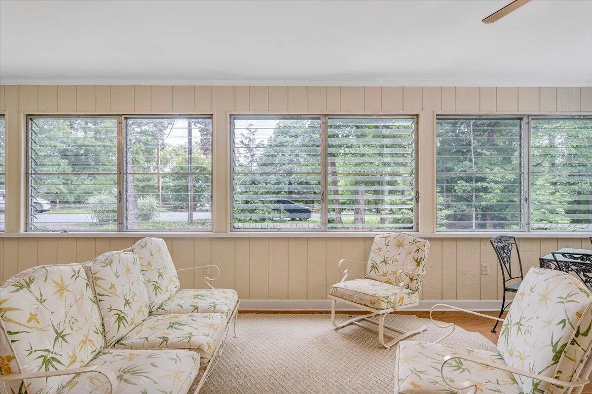 1276 Belle Isle DR - Photo 10