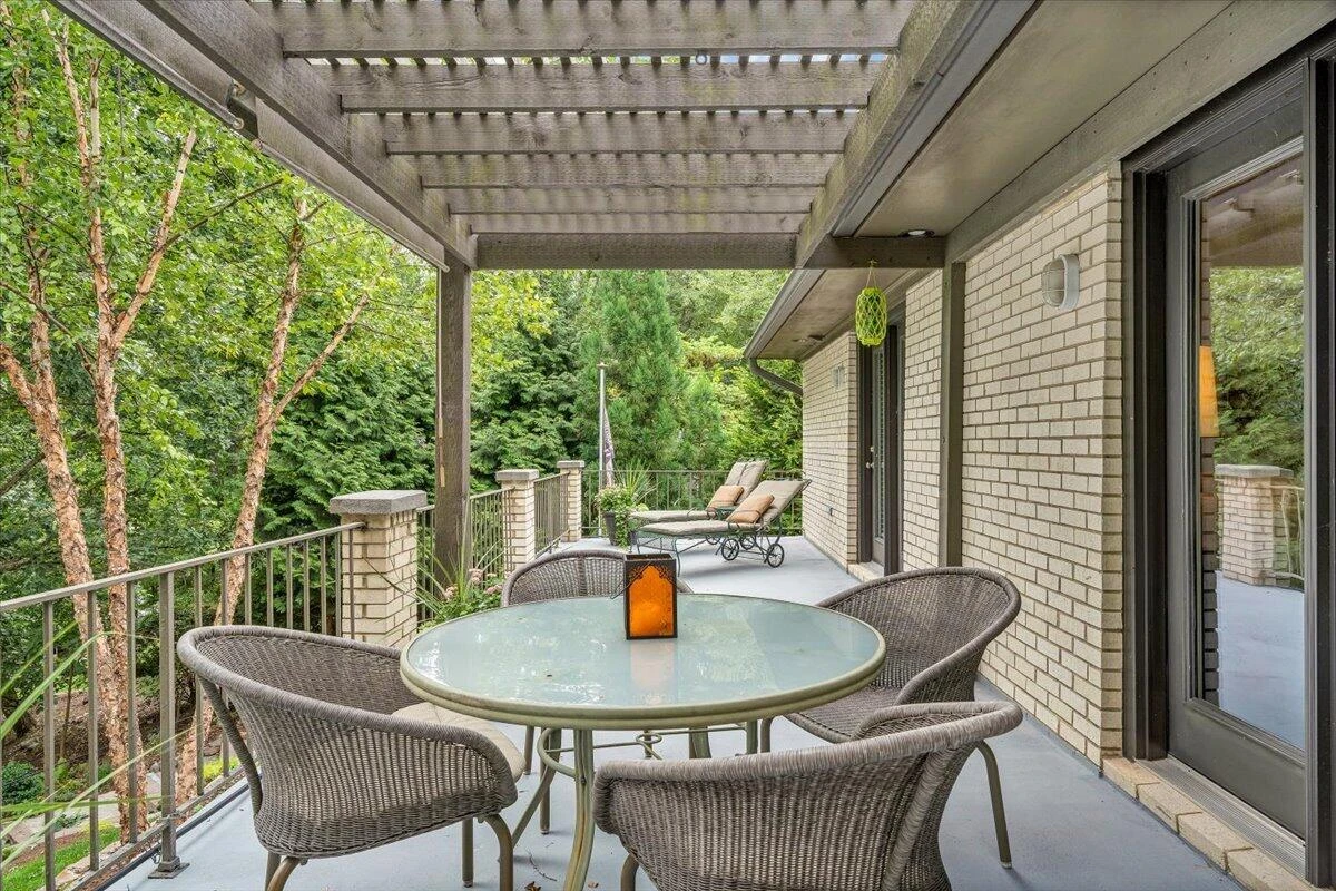 1276 Belle Isle DR - Photo 17