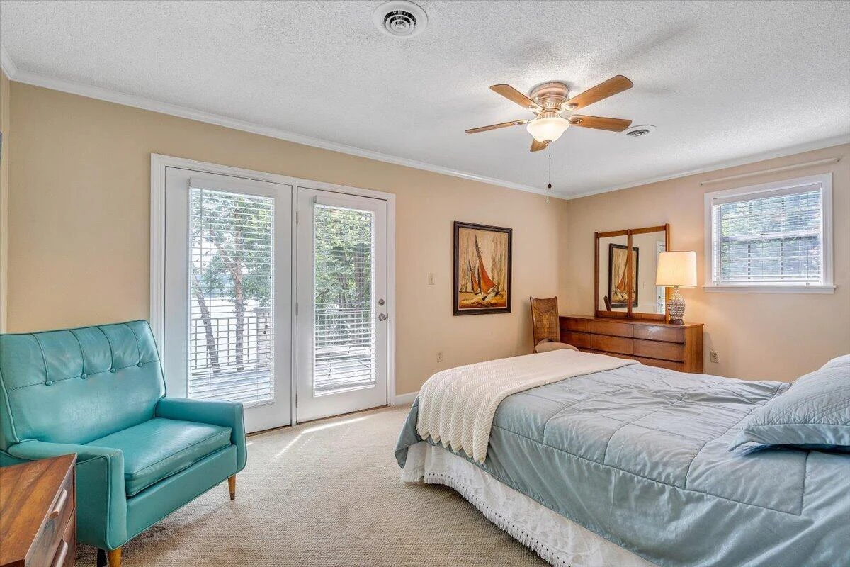 1276 Belle Isle DR - Photo 21