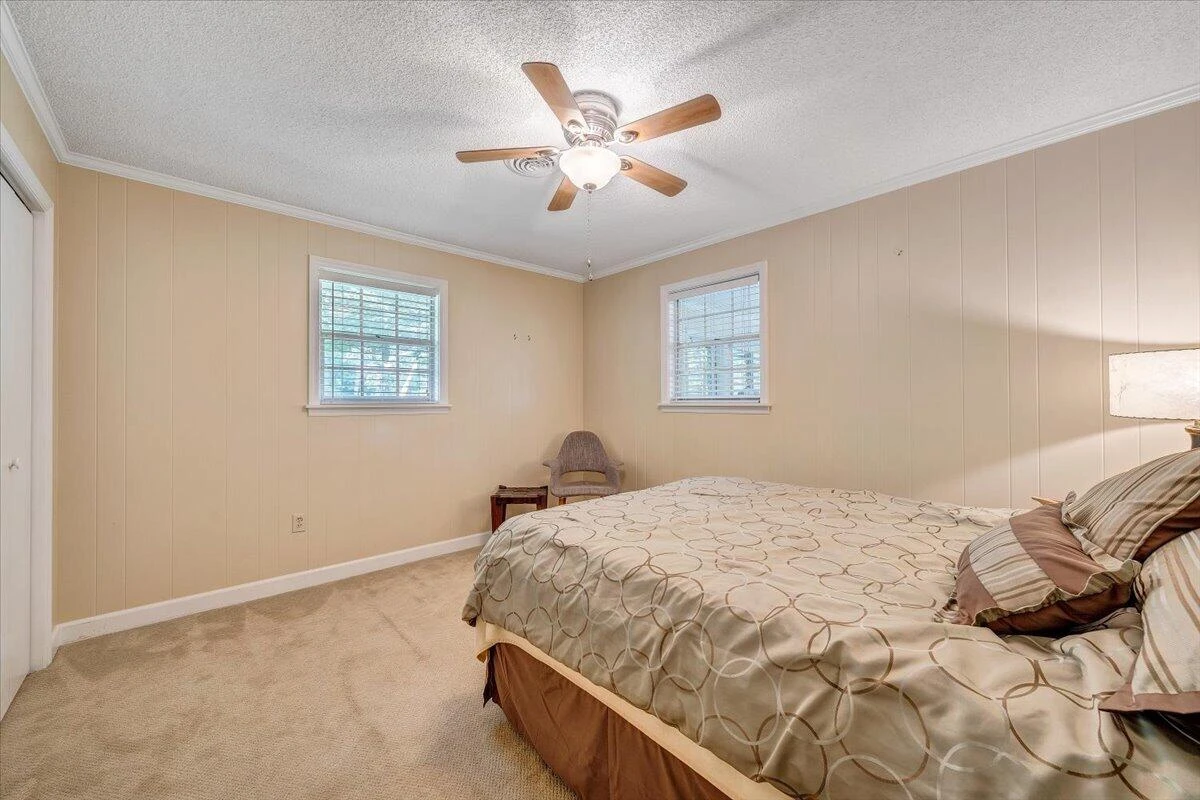 1276 Belle Isle DR - Photo 25