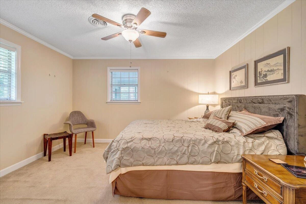 1276 Belle Isle DR - Photo 26
